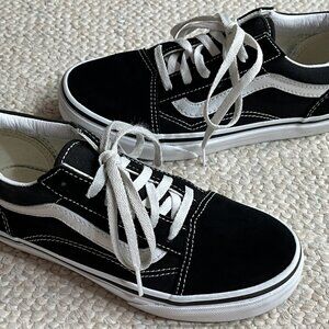 Vans Off The Wall Old Skool Boys Size 2.5 Youth Black White Suede Sneakers Shoes
